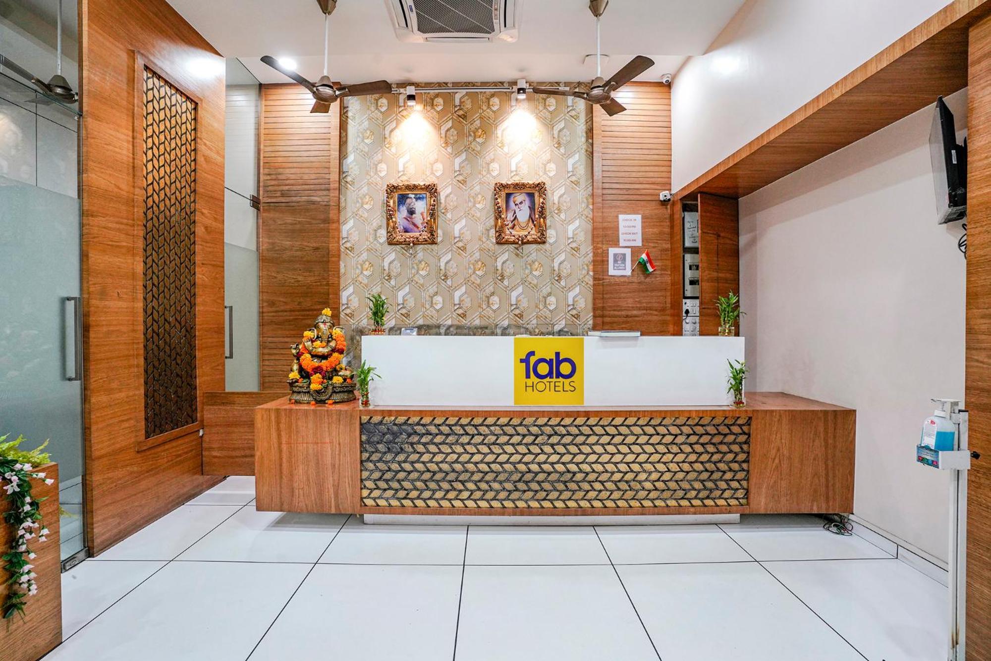 Fabhotel Neelkamal - Chembur Mumbai Bagian luar foto