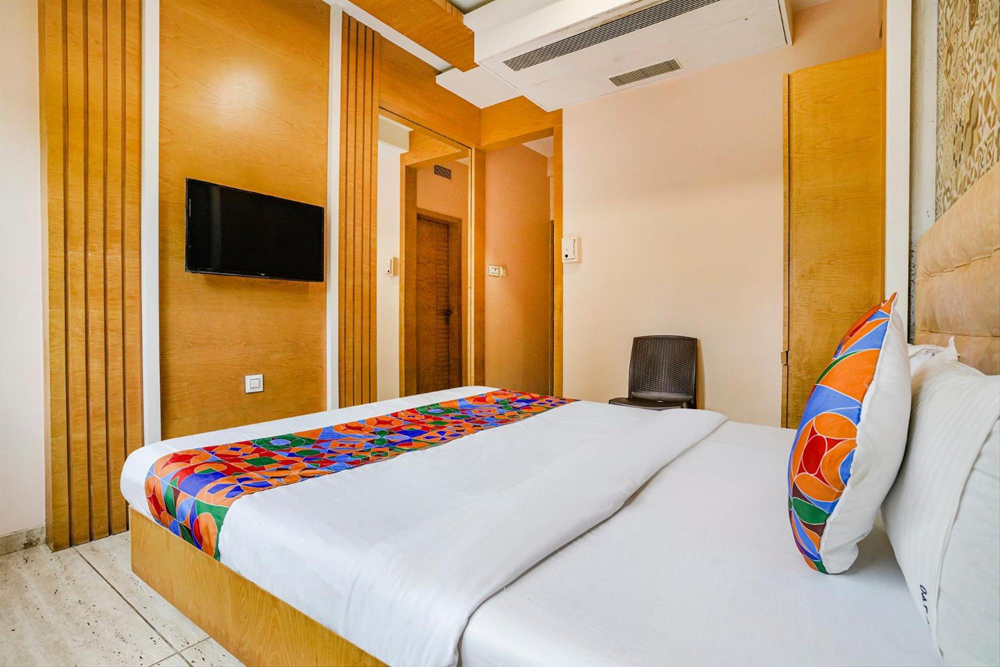 Fabhotel Neelkamal - Chembur Mumbai Bagian luar foto