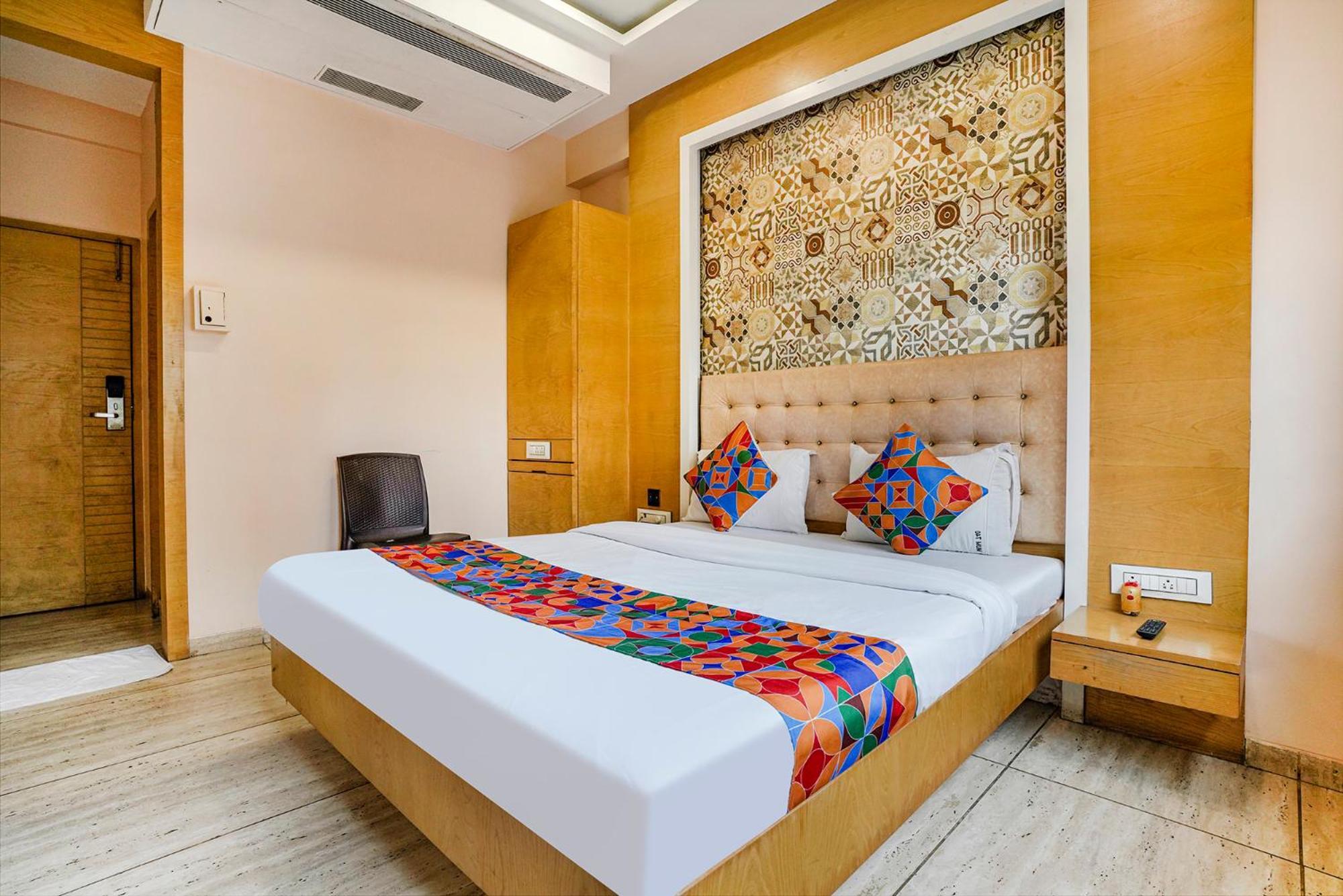 Fabhotel Neelkamal - Chembur Mumbai Bagian luar foto