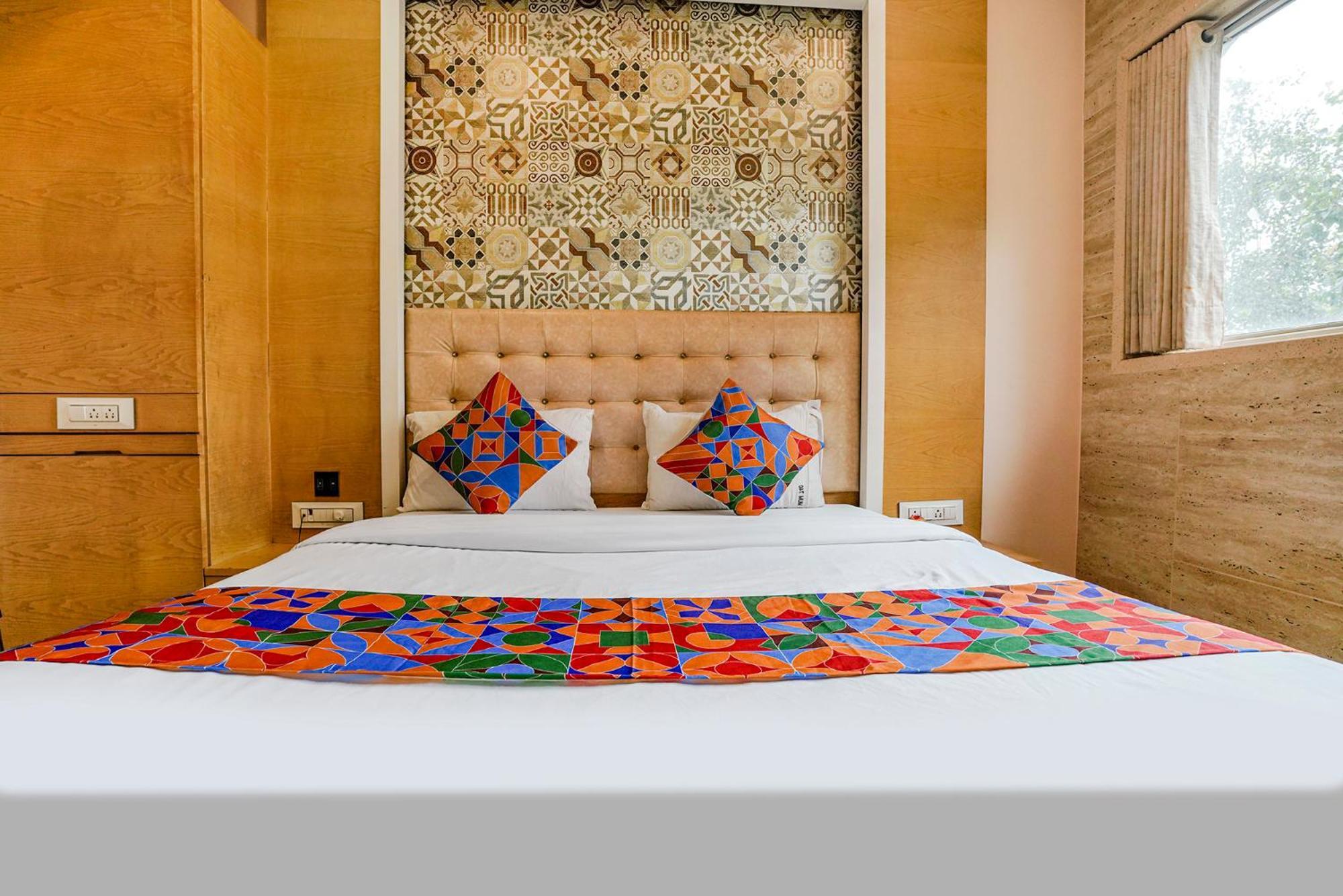 Fabhotel Neelkamal - Chembur Mumbai Bagian luar foto