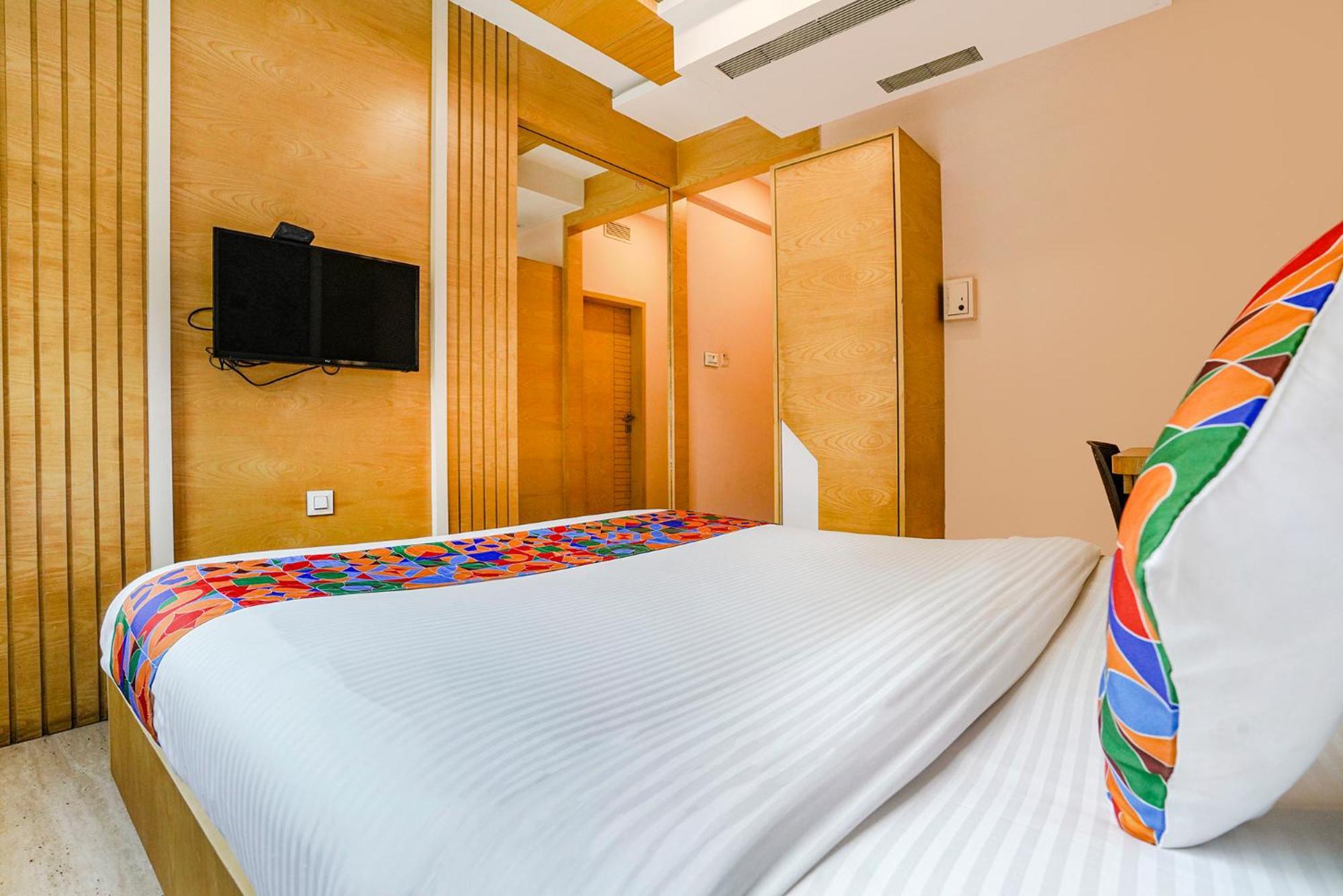 Fabhotel Neelkamal - Chembur Mumbai Bagian luar foto